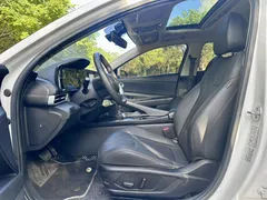 2022 Hyundai Elantra 1.5L CVT LUX Premium, белый — фото 4