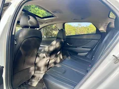 2022 Hyundai Elantra 1.5L CVT LUX Premium, белый — фото 5