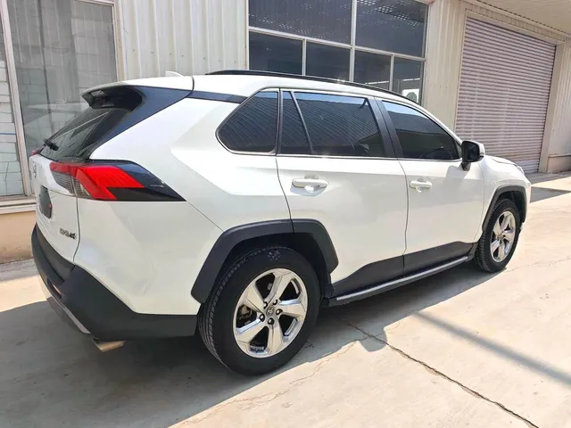 2021 Toyota RAV4 2.0L CVT 2WD Fashion Plus