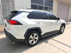 2021 Toyota RAV4 2.0L CVT 2WD Fashion Plus, белый — фото 3
