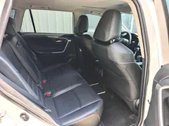 2021 Toyota RAV4 2.0L CVT 2WD Fashion Plus, белый — фото 6