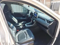 2021 Toyota RAV4 2.0L CVT 2WD Fashion Plus, белый — фото 7