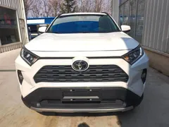 2021 Toyota RAV4 2.0L CVT 2WD Fashion Plus, белый — фото 10