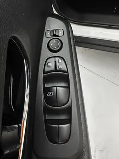2023 Nissan Kicks 1.5L Luxury, белый — фото 18