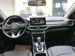 2021 Kia Cerato 1.5L CVT Youth, белый — фото 9