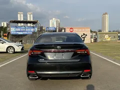 2021 Toyota Avalon 2.5L Luxury, чёрный — фото 7