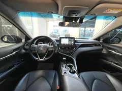 2023 Toyota Camry 2.0G Luxury, чёрный — фото 8