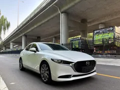 2022 Mazda Mazda3 2.0L AT, белый — фото 3