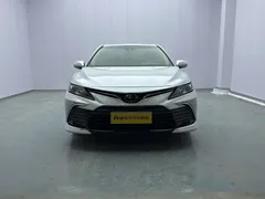 2021 Toyota Camry 2.0G Luxury, белый — фото 2