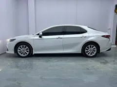 2021 Toyota Camry 2.0G Luxury, белый — фото 4