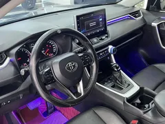 2022 Toyota Wildlander 2.0L 2WD Luxury Plus, чёрный — фото 11