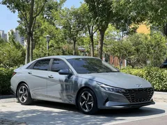 2022 Hyundai Elantra 1.5L CVT LUX Premium — фото 3