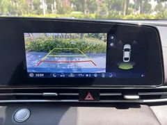 2022 Hyundai Elantra 1.5L CVT LUX Premium — фото 20