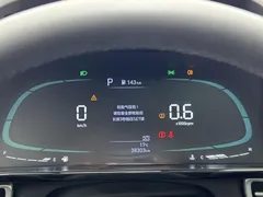 2021 Hyundai Elantra 1.5L CVT LUX Premium, белый — фото 23