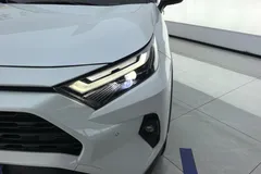 2023 Toyota RAV4 2.0L CVT 2WD Fashion Plus, белый — фото 2