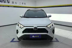 2023 Toyota RAV4 2.0L CVT 2WD Fashion Plus, белый — фото 3