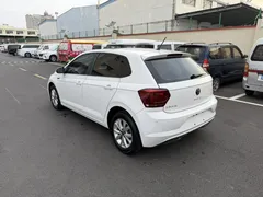 2021 Volkswagen Polo Plus 1.5L AT Colorful Tech, белый — фото 18