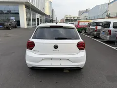 2021 Volkswagen Polo Plus 1.5L AT Colorful Tech, белый — фото 19