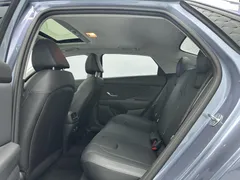 2023 Hyundai Elantra 1.5L CVT LUX Premium, синий — фото 6