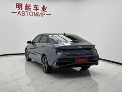 2023 Hyundai Elantra 1.5L CVT LUX Premium, синий — фото 8