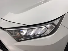 2022 Toyota RAV4 2.0L CVT 2WD Fashion, белый — фото 19