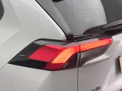 2022 Toyota RAV4 2.0L CVT 2WD Fashion, белый — фото 20