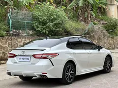 2023 Toyota Camry 2.0GVP Leading, белый — фото 9
