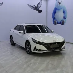 2022 Hyundai Elantra 1.5L CVT LUX Premium, белый — фото 2