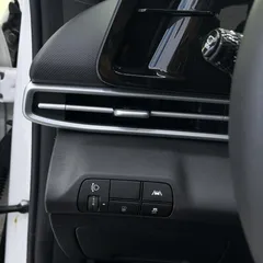 2022 Hyundai Elantra 1.5L CVT LUX Premium, белый — фото 13