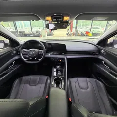 2022 Hyundai Elantra 1.5L CVT LUX Premium, белый — фото 16