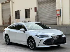 2022 Toyota Avalon 2.0L Luxury, белый — фото 2