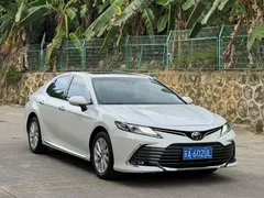 2021 Toyota Camry 2.0G Luxury, белый — фото 2