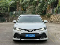 2021 Toyota Camry 2.0G Luxury, белый — фото 3