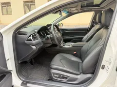 2021 Toyota Camry 2.0G Luxury, белый — фото 6