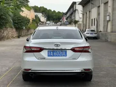 2021 Toyota Camry 2.0G Luxury, белый — фото 8