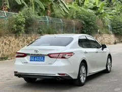 2021 Toyota Camry 2.0G Luxury, белый — фото 9