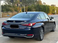 2022 Lexus ES 200 Excellence, синий — фото 8