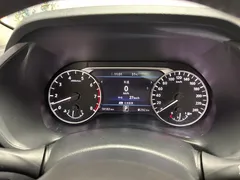 2023 Nissan Sylphy 1.6L CVT Enjoy, белый — фото 11