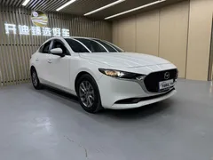 2022 Mazda Mazda3 2.0L AT, белый — фото 2