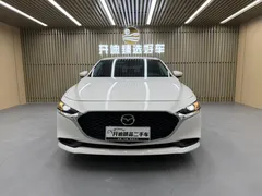 2022 Mazda Mazda3 2.0L AT, белый — фото 3