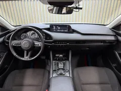 2022 Mazda Mazda3 2.0L AT, белый — фото 9