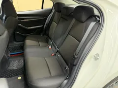 2022 Mazda Mazda3 2.0L AT, белый — фото 17