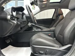 2023 Hyundai Elantra 1.5L CVT LUX Premium — фото 8