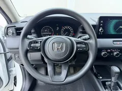 2023 Honda Vezel 1.5L CVT Tech, белый — фото 11