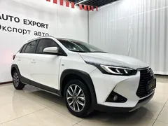 2022 Toyota Yaris L Zhixuan X 1.5L CVT Premium, белый — фото 3