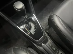 2022 Toyota Yaris L Zhixuan X 1.5L CVT Premium, белый — фото 16
