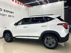 2023 Kia Seltos 1.5L IVT Luxury, белый — фото 8
