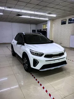 2021 Kia Yipao 1.4L CVT Sunroof, белый — фото 2