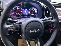 2021 Kia Yipao 1.4L CVT Sunroof, белый — фото 4