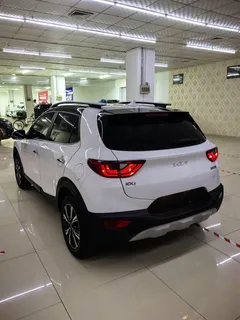2021 Kia Yipao 1.4L CVT Sunroof, белый — фото 11